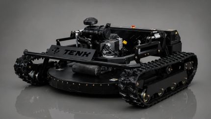 Tenk T-110 Maxi Beast - pogled iz ugla napred-levo